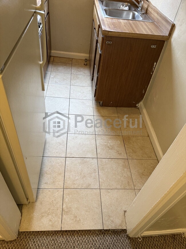 Photo - 417 Wall St Unit 2