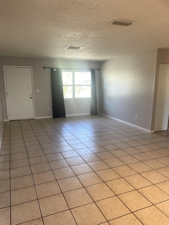 Photo - 790 Bahia Dr