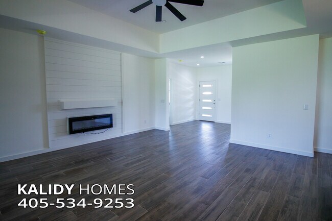 Photo - 17610 Salma Rd