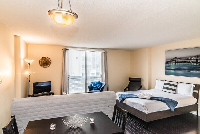 Building Photo - 67 Rue Charlotte