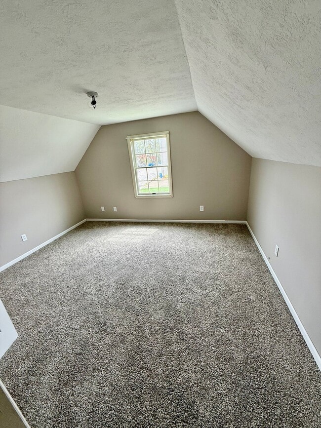 Photo - 220 W 15th St