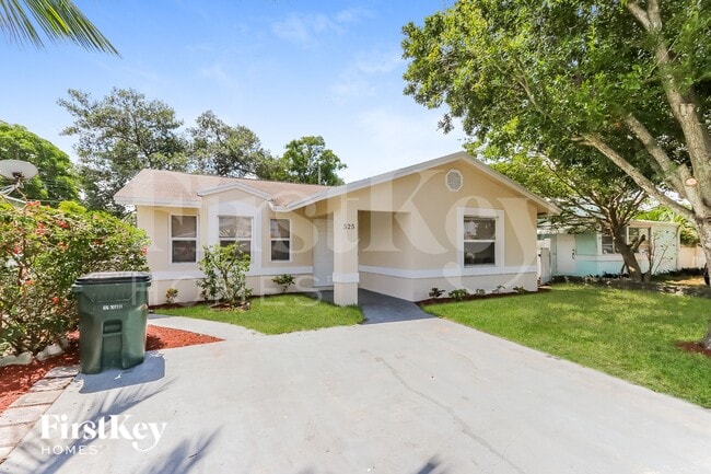 Photo - 525 20th Ave N