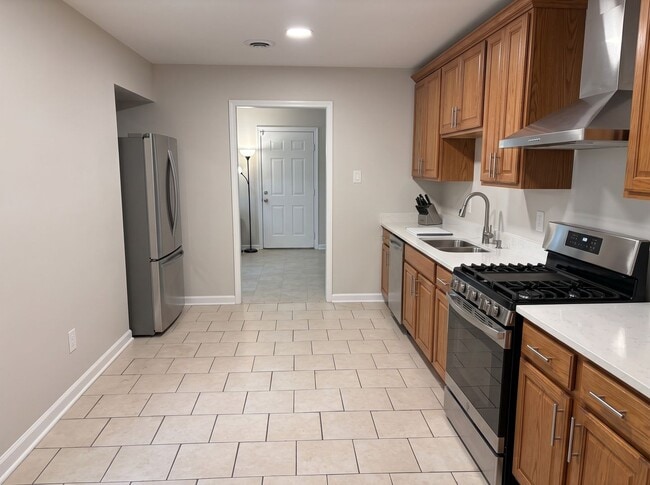 1246 Gausco Rd