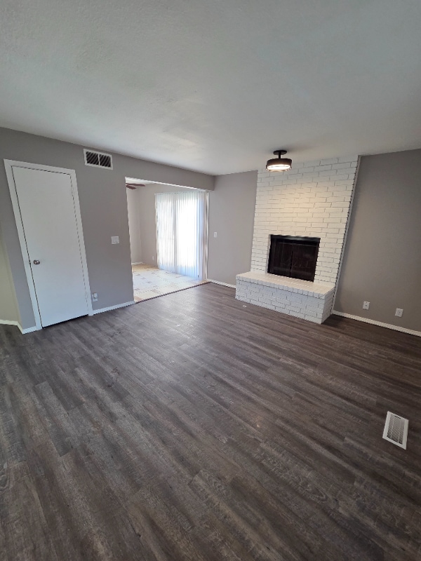 Photo - 9111 W Westlawn St Unidad WL3
