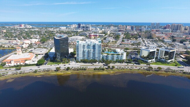 Building Photo - 300 S Australian Ave Unit 1604 Rental