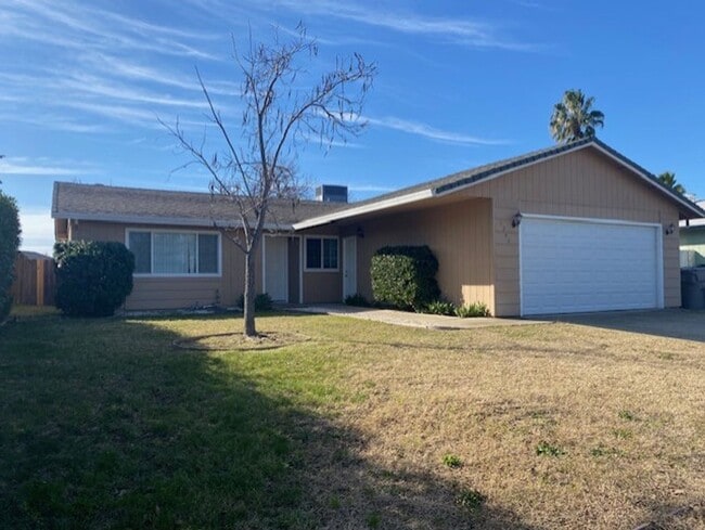 Building Photo - Nice Home in Quail Ridge!