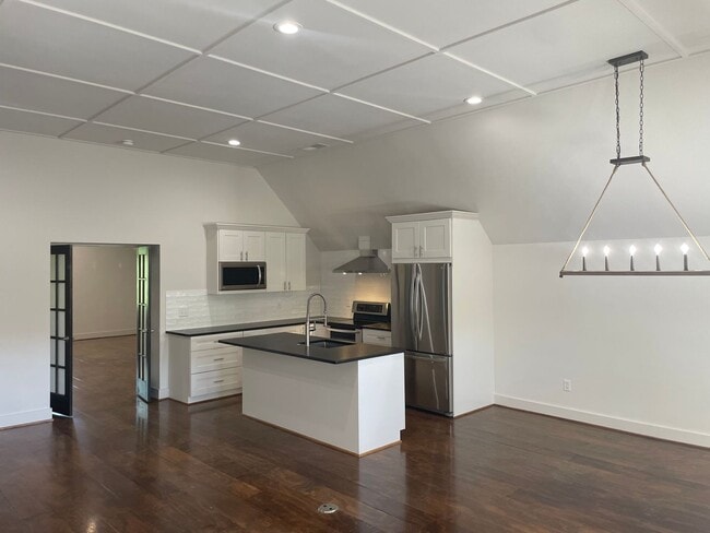 Photo - Fabulous One Bedroom Overlooking Cahaba