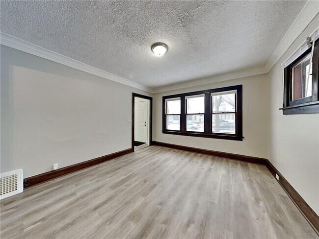 Photo - 3223 N Aldrich Ave