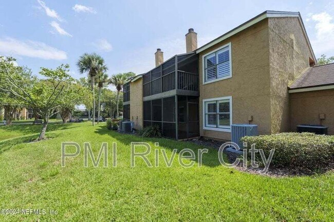 Photo - 908 Shoreline Cir
