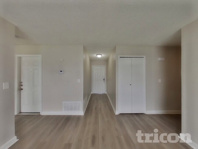 Photo - 7326 Glen Trail