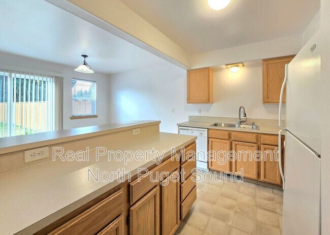 Photo - 5328 138th St NE Unidad B