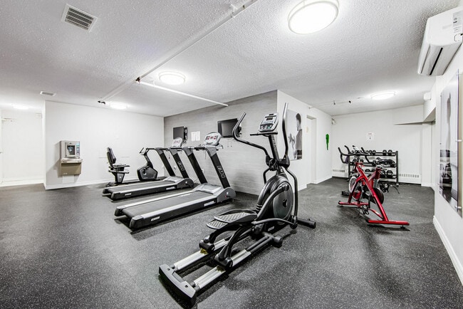 Photo - Pier 100 Apartments