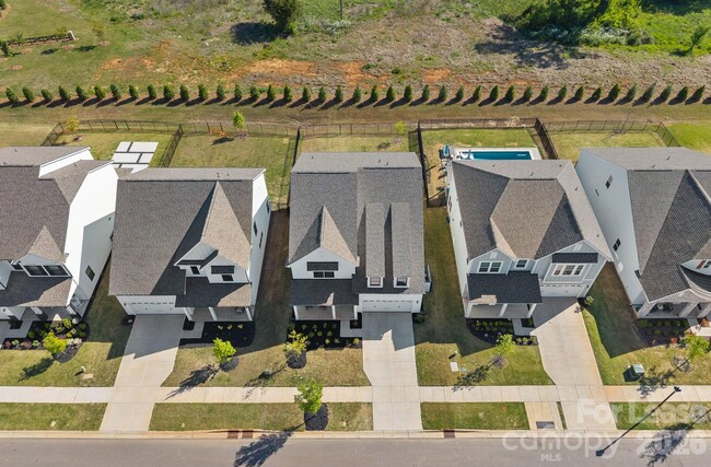Photo - 8604 Bridgegate Dr