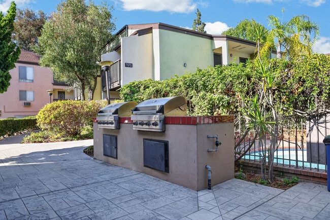 Photo - 7988 Mission Center Ct