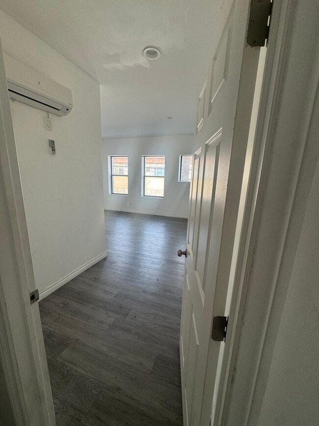 Photo - 4502 S Broadway Apartments Unit 3