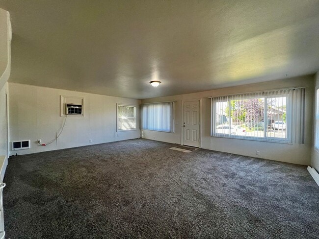 Photo - 803 S 14th Ave