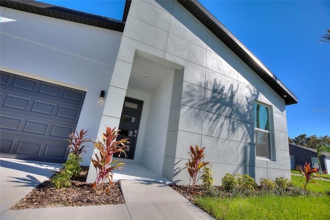 Photo - 330 Royal Palm Wy