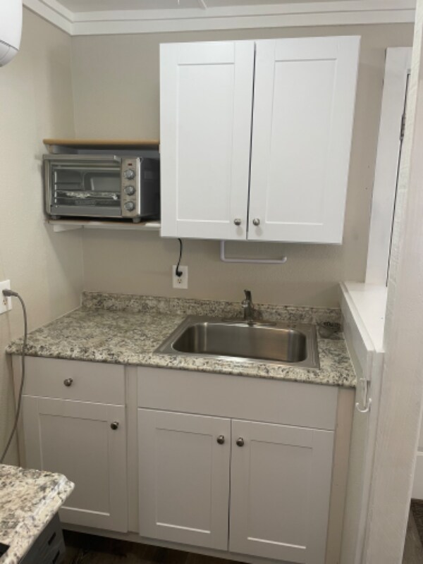 Photo - 1201 E Wise St Unit Studio