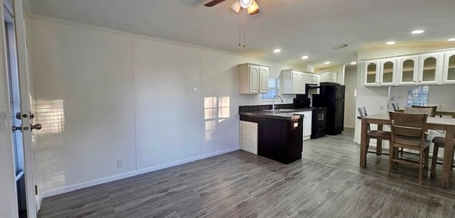 Photo - 125 N Patrick St