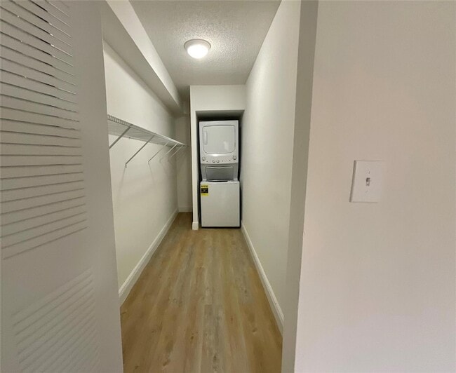 Photo - 9517 Fontainebleau Blvd Unidad 531-216