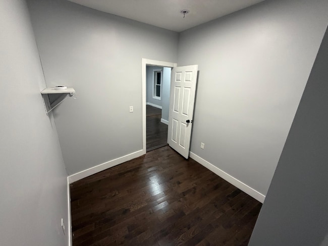 Photo - 360-362-362 Peshine Ave Unit 2