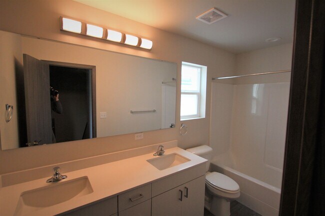 Photo - Move in Special!! One-month free with qualified applicants!! Modern design 3-bed, 2.5-bath duplex! Unit 1023 Greenfield Dr