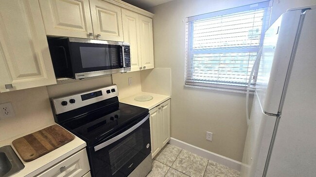 Photo - 2800 NW 56th Ave Unidad C303