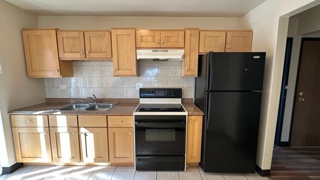 Photo - 1873 N Green Ln N