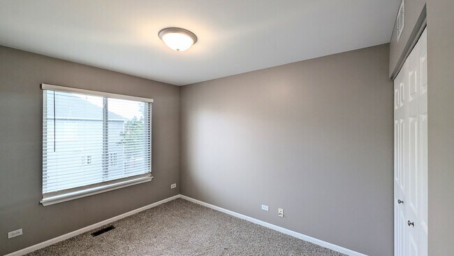 Photo - 14527 Patriot Square Dr E