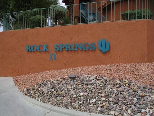 Building Photo - Updated Rock Springs II Condo! Unit 201