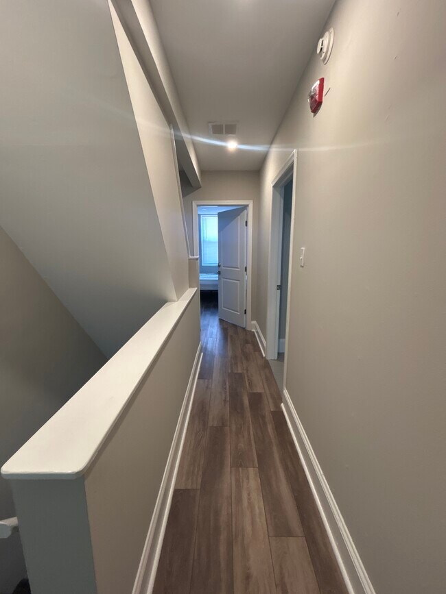Photo - 4024 Sansom St