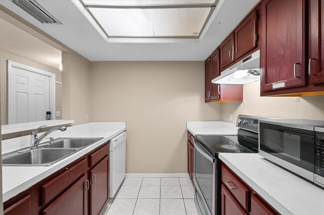 Photo - 5864 SW 8th Pl