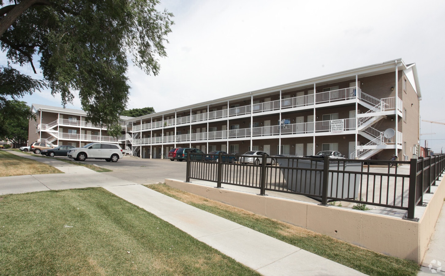 1824 M Street - Campus Edge Apartments