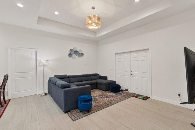 Photo - 6934 Grapeview Blvd