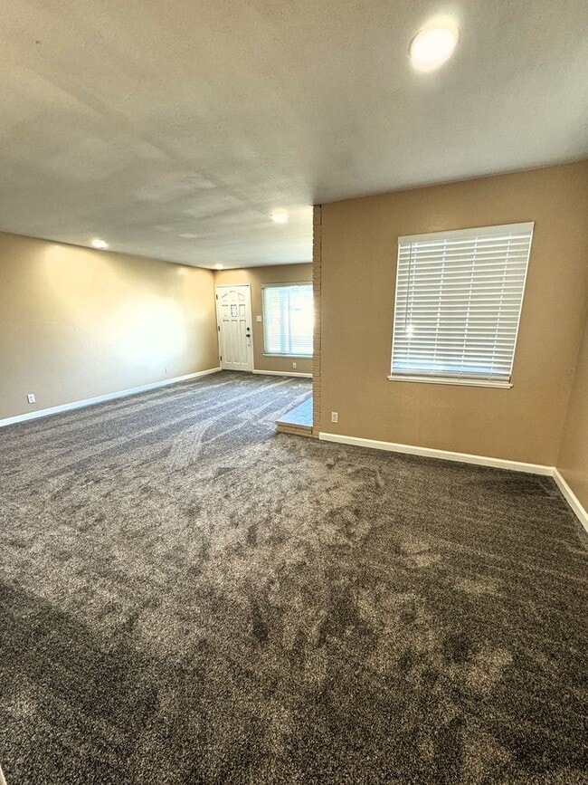 Photo - 3-Bedroom Home with Spacious Backyard Available to move in April 1