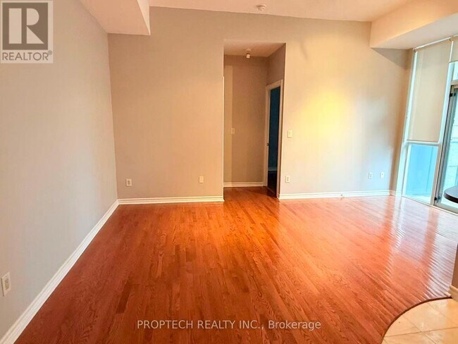 Photo - 30 Hayden St Unit ph7
