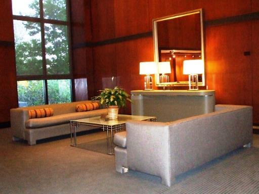 Lobby - 5100 N Marine Dr Unit 10E