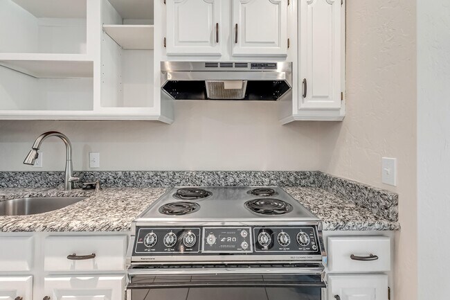 Photo - 297 Wava Ave