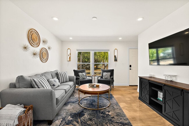 Building Photo - 107 A St Unit ID1281923P Rental