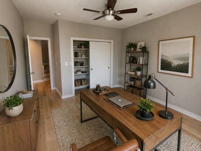 Photo - 1439 N Franklin St