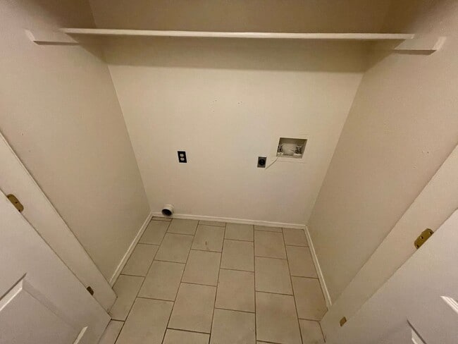 Photo - South Z Unidad 1911