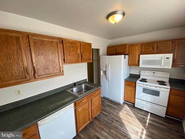 Photo - 4249 Normandy Ct