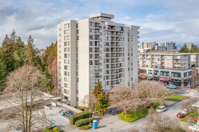 Building Photo - Chancellor Court