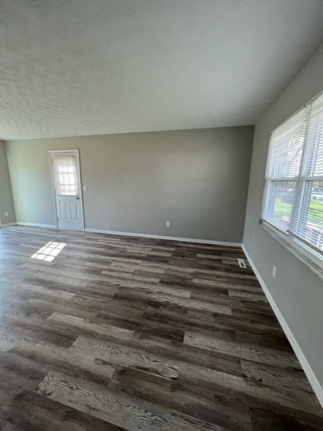 Photo - 5441 Deforest Dr