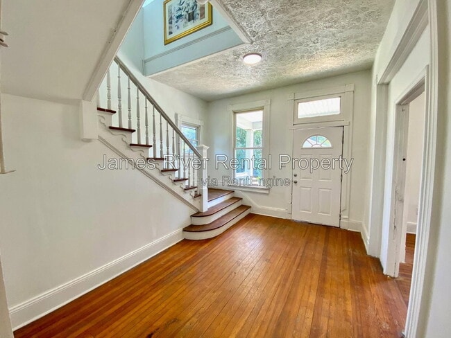 Photo - 1601 Union St