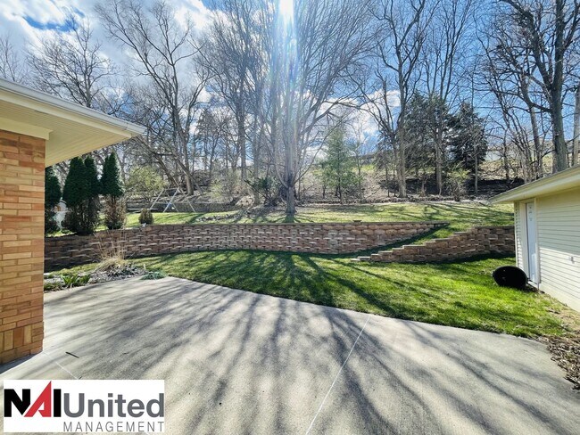 Photo - 3 bedroom, 2 bathroom near Grandview Park