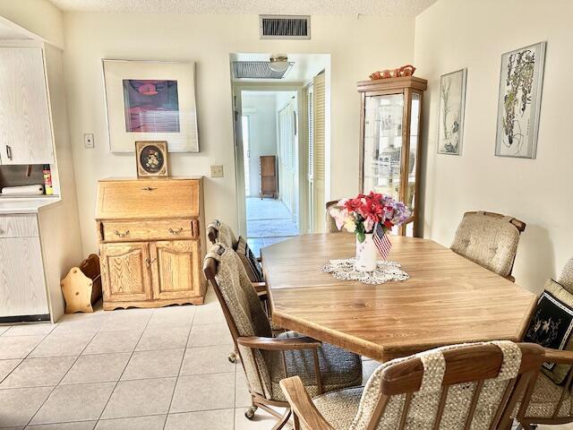 Photo - 4014 Newcastle A