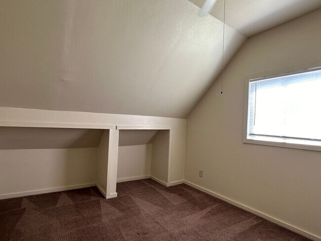 Photo - 3 bedroom House