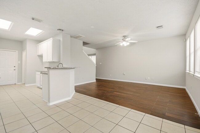 Photo - 13107 Peppergate Ln