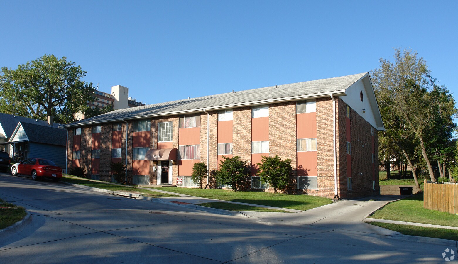 Safari Apartments - Safari Apartments